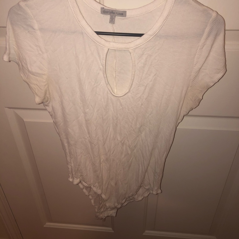 2 Bodysuits